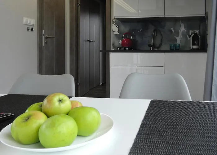 House In By The Waterfront Båthotell