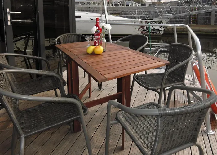 Båthotell House In By The Waterfront